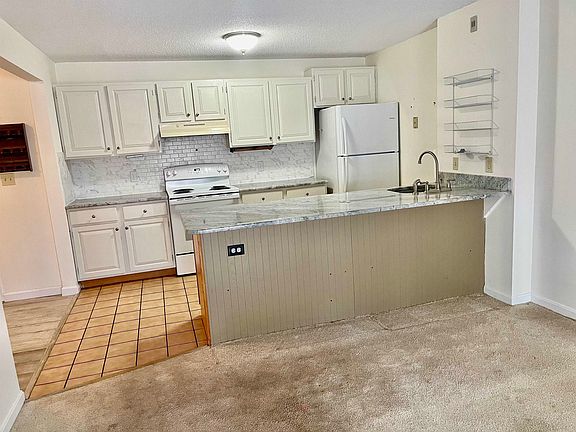 4th image of 120 Fisherville Road #115