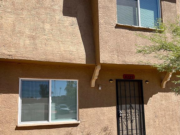 2nd image of 4225 S 47th Place
