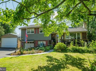 3 Haycock Dr, Kintnersville, PA 18930