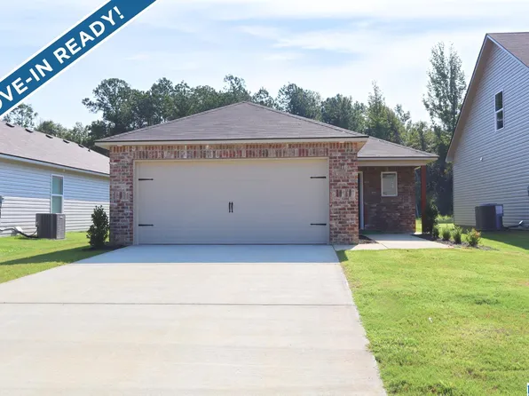 17 Dogwood St, Childersburg, AL 35044
