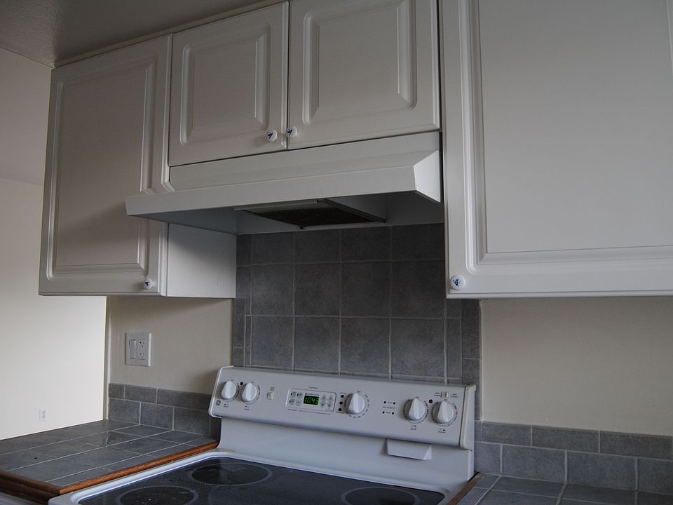 1st image of 3071 Knollwood Ave