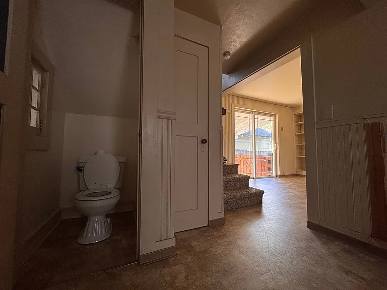 224 Maple St — Photo 8