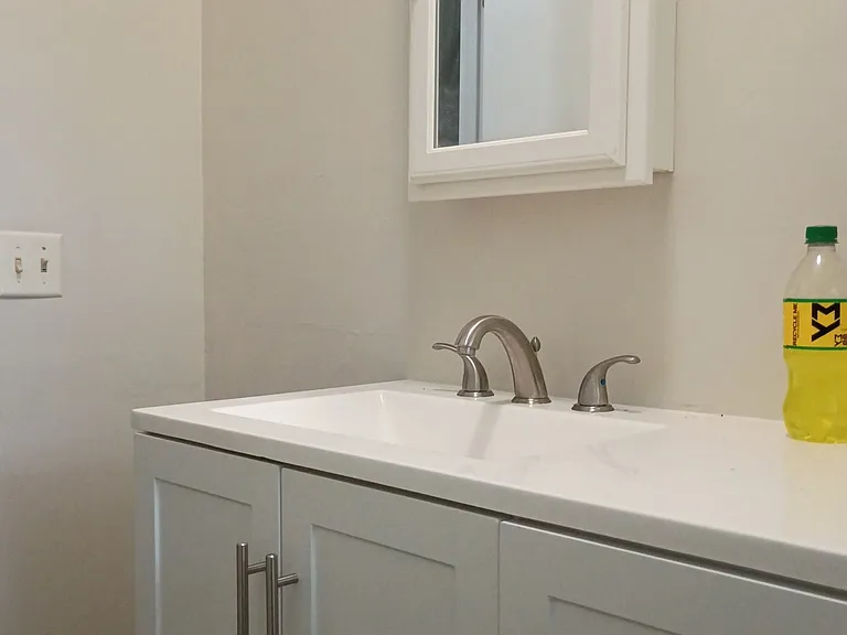 901 Carson Ln SW — Photo 10