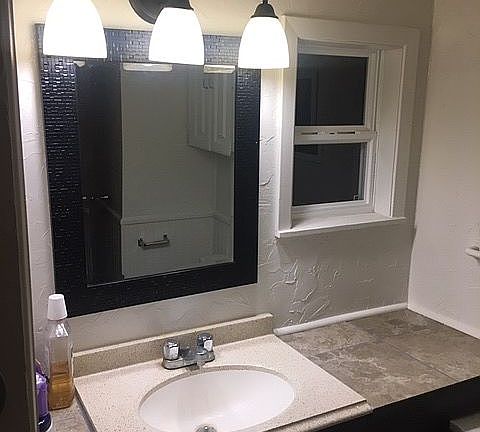 5th image of 207 Harbor View Ct