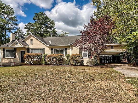 3rd image of 1601 Rutland Ct
