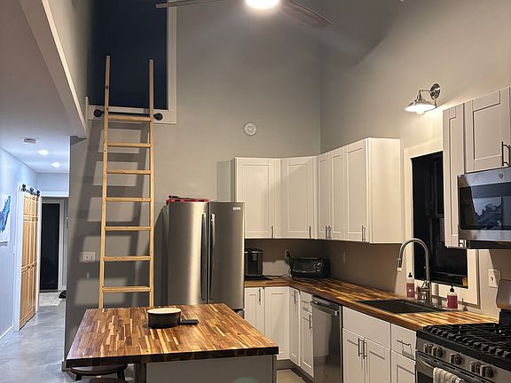 5th image of 53 McLenathan Ave