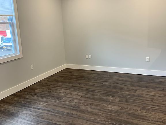 2nd image of 11 Washington Pl E #7