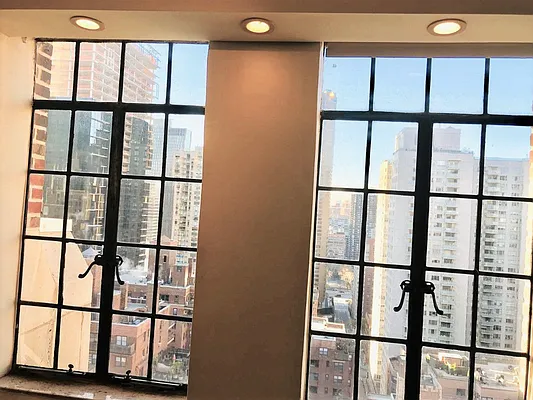 Rented by Level Group | media 124