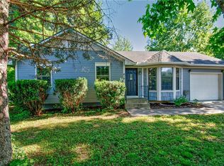 414 E Dryden St, Odessa, MO 64076
