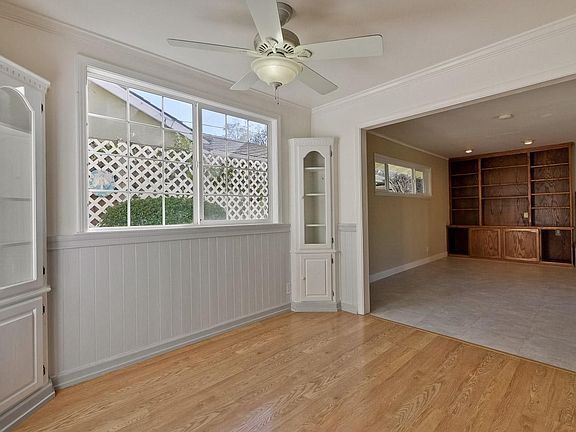 5th image of 692 Fairlane Ave