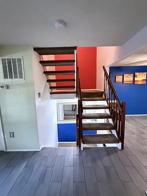 3 bed, 2.5 bath, 1220 sqft, $2,600 — Photo 4