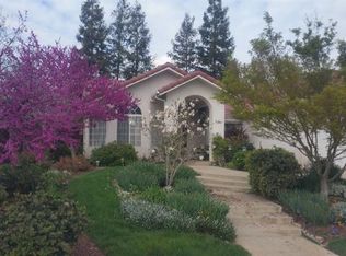687 W Chennault Ave, Clovis, CA 93611