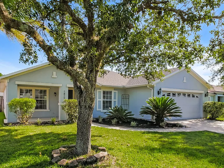 1417 Heather Ct — Photo 3
