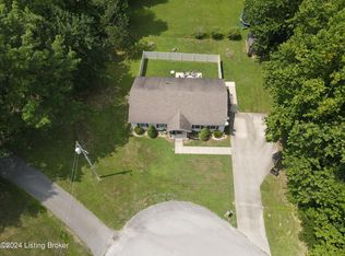 153 Briarwood Cir, Carrollton, KY 41008