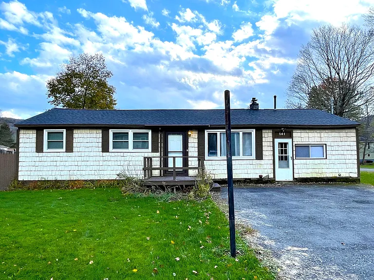 141 Richards Ave — Photo 16