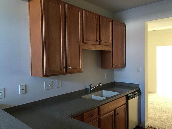 3rd image of 1409 Olde Sage Ct