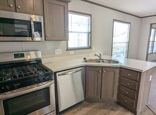 46000 Geddes Rd #194, Canton, MI 48188