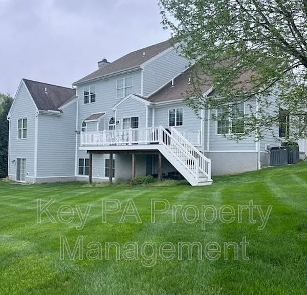 155 Harrogate Dr — Photo 4