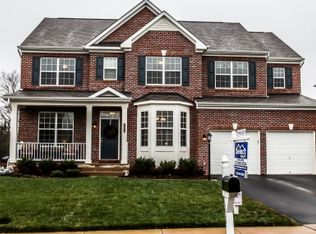 12816 Chandon Cross Rd, Woodbridge, VA 22193