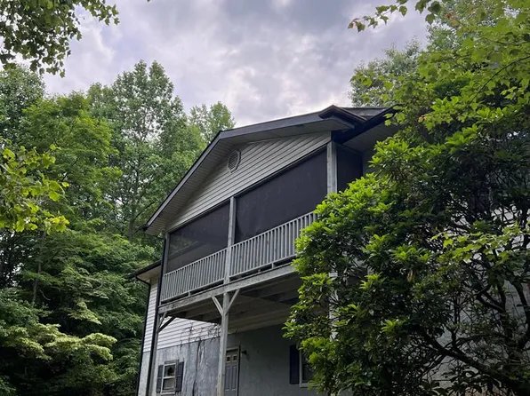 3938 Fires Creek Rd, Hayesville, NC 28904