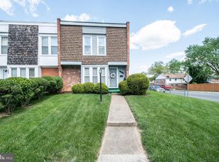 301 Roanoke Dr SE, Leesburg, VA 20175