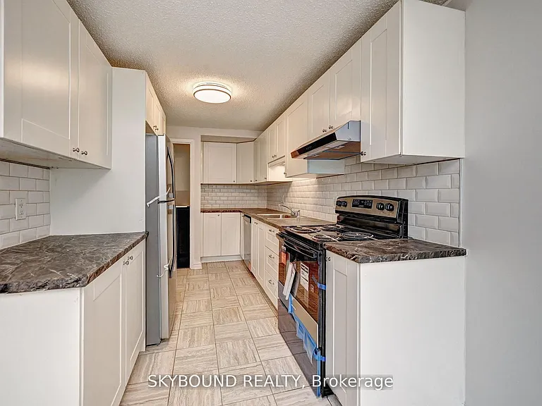 48 Cluthe Cres — Photo 13