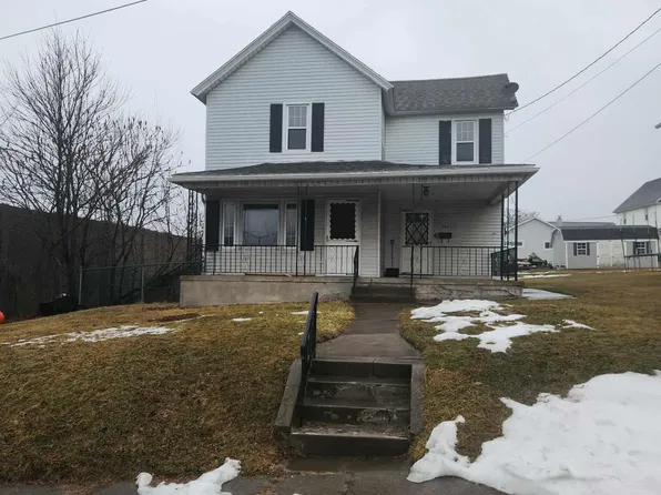 907 E Drinker St, Dunmore, PA 18512