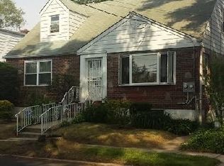 13445 224th St, Springfield Gardens, NY 11413