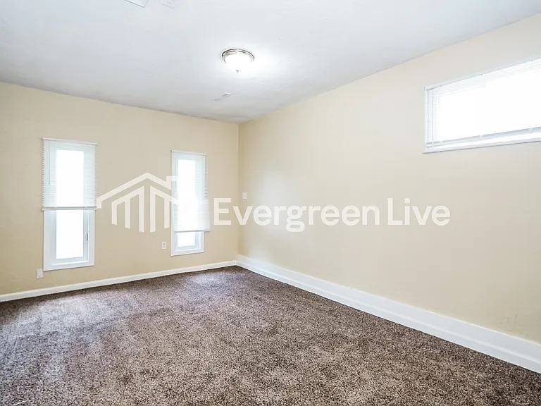 6251 Brauning Dr — Photo 8