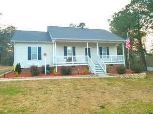 215 Trail Ridge Dr, Benson, NC 27504