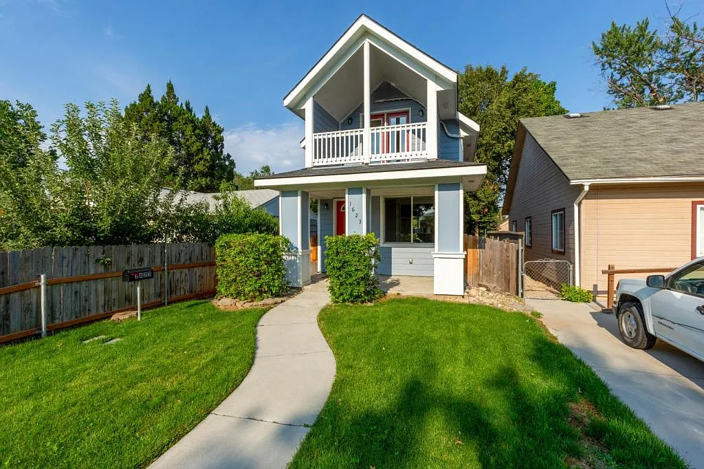 1623 S Leadville Ave — Photo 2