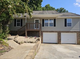 1031 Berry Trail Dr, Sevierville, TN 37862