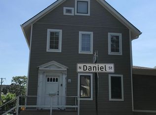 1049 N Daniel St, Arlington, VA 22201