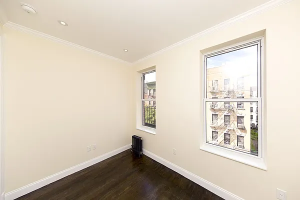 Rented by Avenues Real Estate | media 21