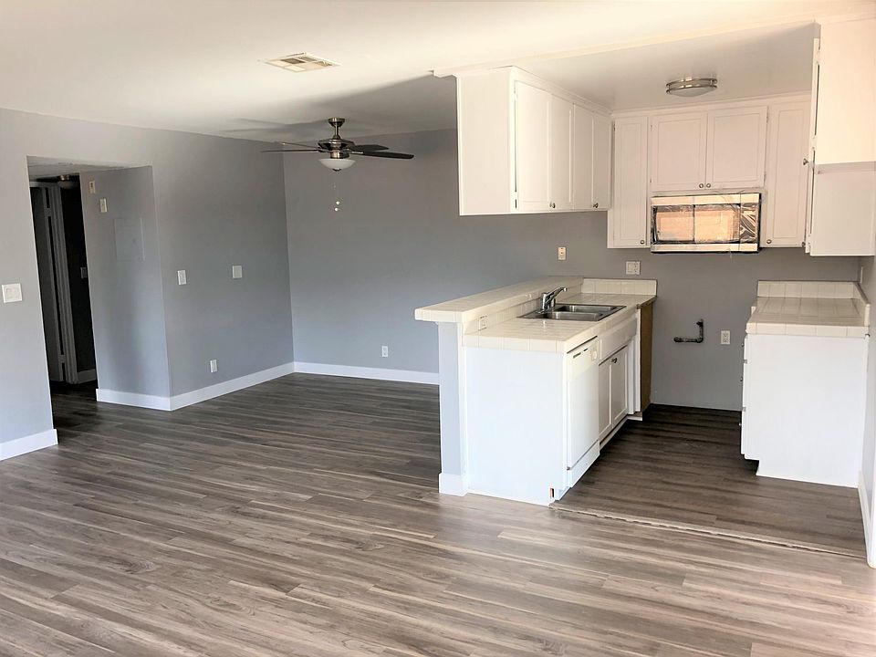1st image of 2756 S Sepulveda Blvd