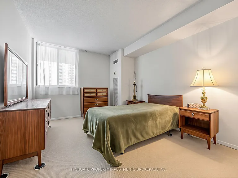 10 Martha Eaton Way #605 — Photo 20