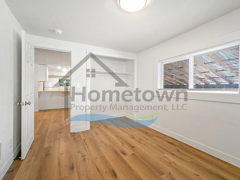 104 E 15th Ave — Photo 18