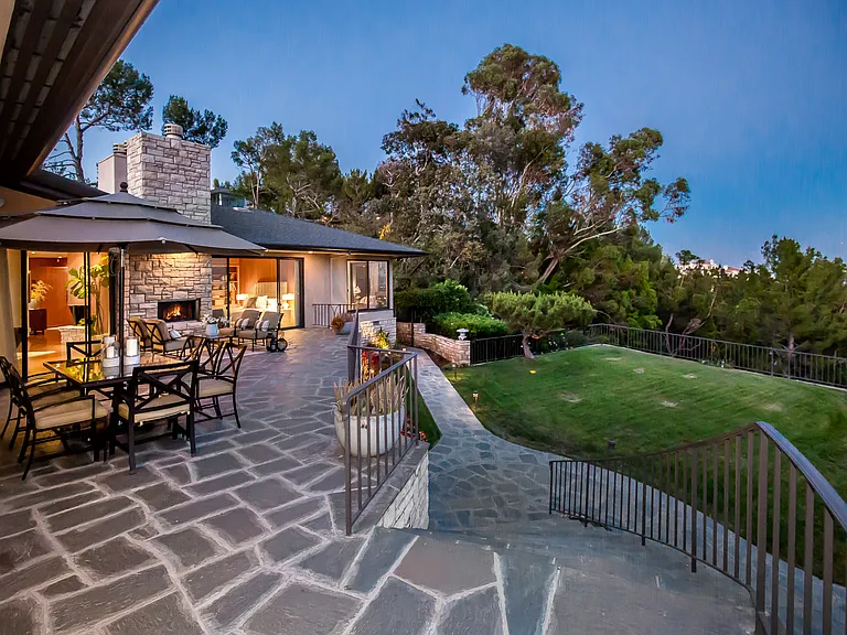 1131 Miradero Rd — Photo 30