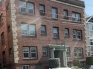 1132 10th Ave E APT B, Seattle, WA 98102