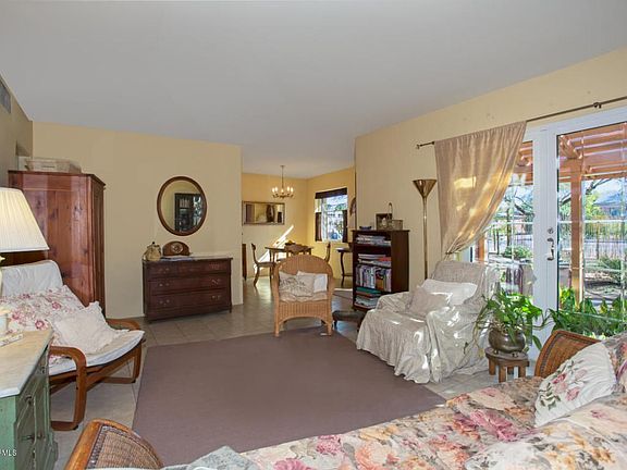 3rd image of 527 N Treat Ave
