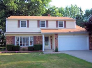 22740 Esther Ave, Cleveland, OH 44126