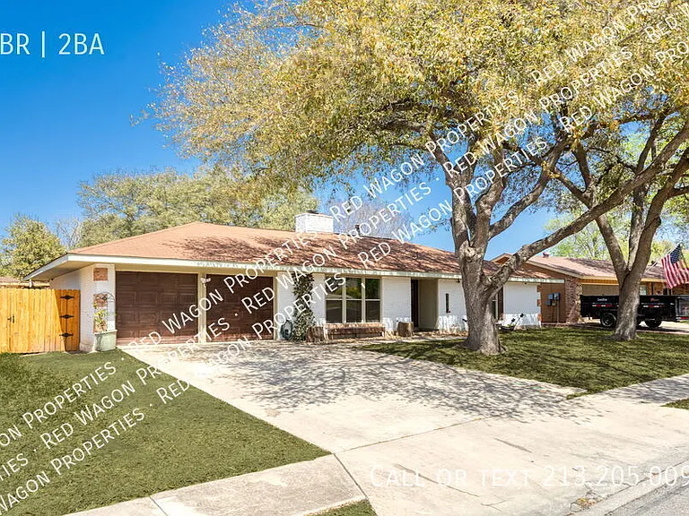 5259 Prince Valiant Dr — Photo 2