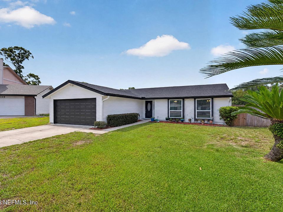 1st image of 12240 CHIPPENHAM Court