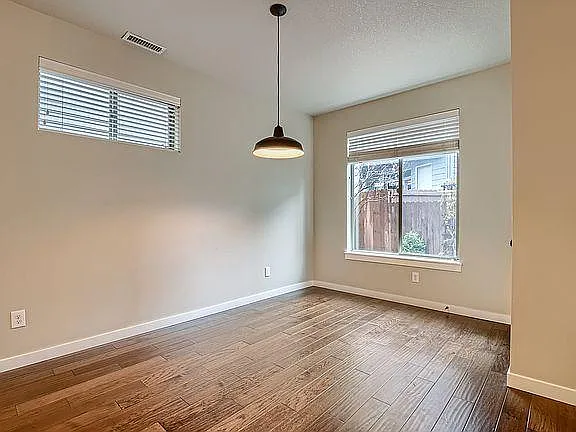 4017 SE 168th Ave — Photo 7