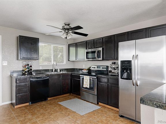 5th image of 2103 S Hazel Court