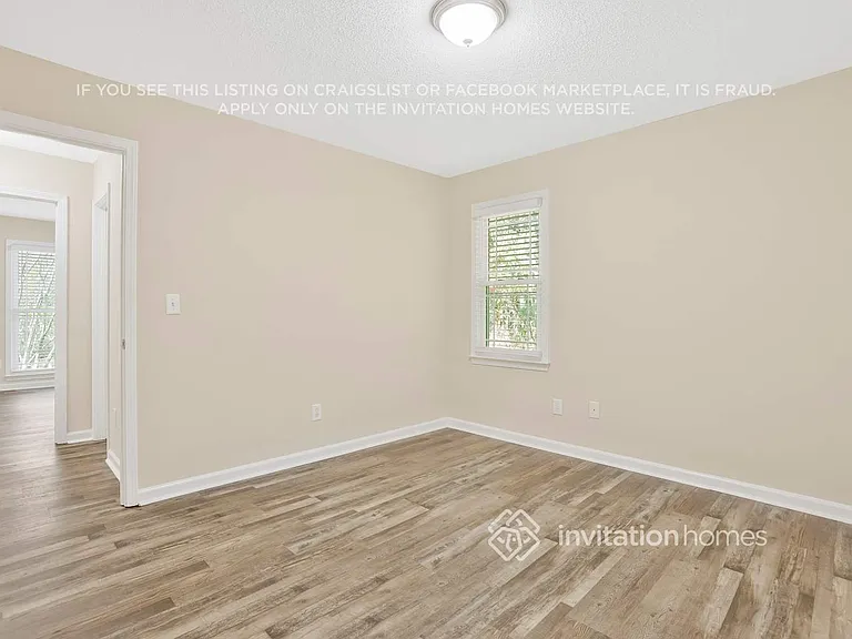 251 Warrenton Dr — Photo 16