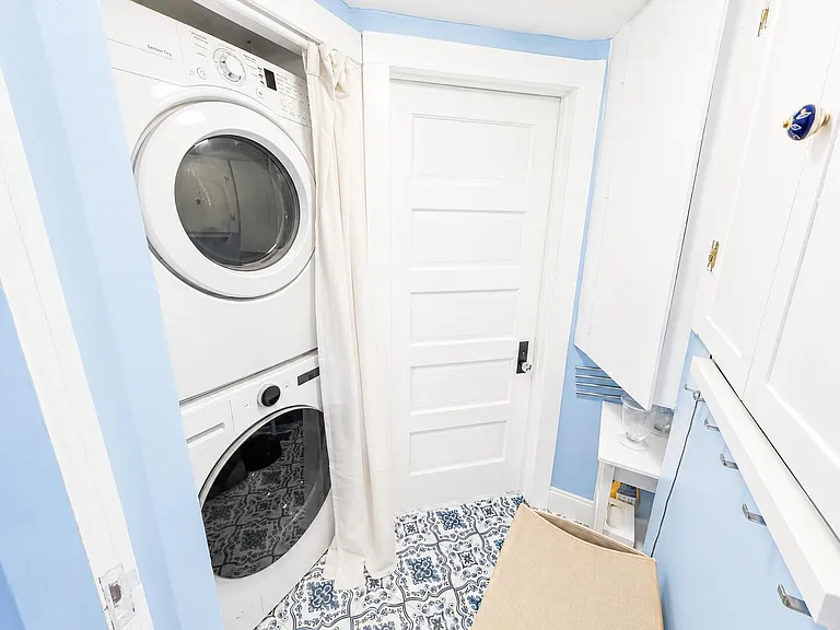 1415 NE 4th Pl — Photo 22