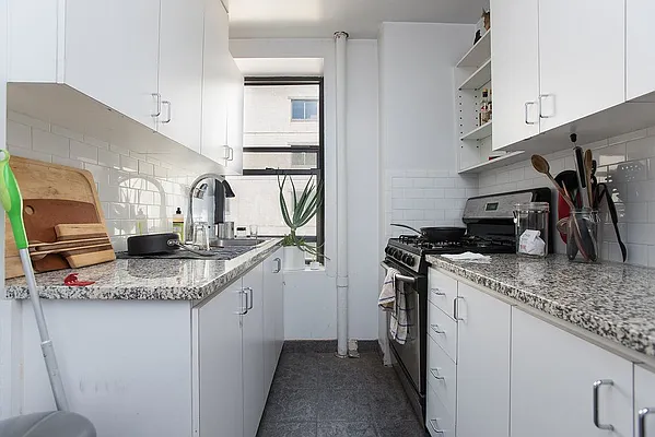 Rented by Emor Management Inc. | media 43