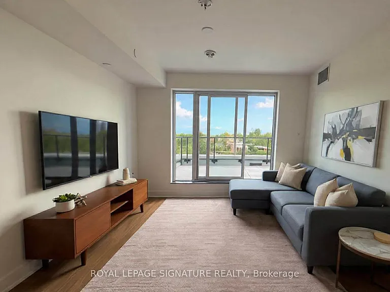 2088 James St #504 — Photo 4