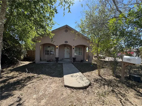 122 W 5th St, Alice, TX 78332